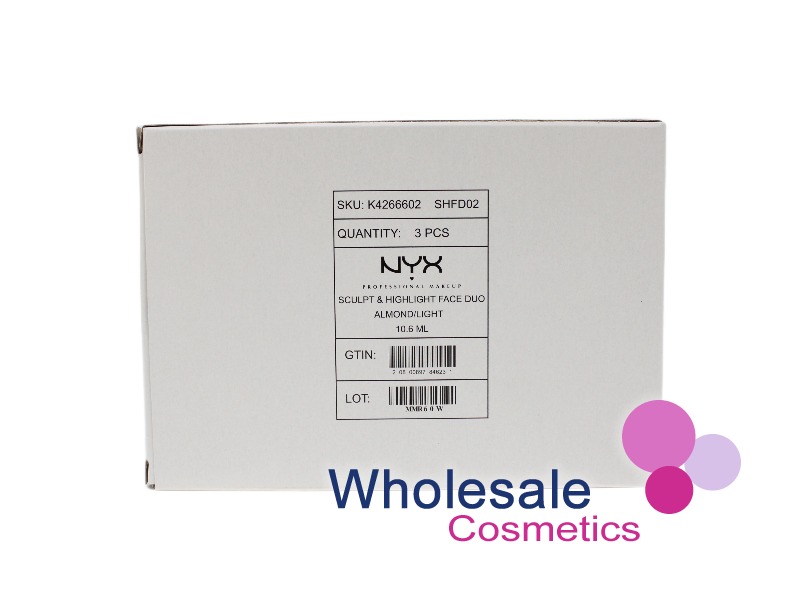 1 x NYX Sculpt & Highlight Face Duo - 02 ALMOND/LIGHT