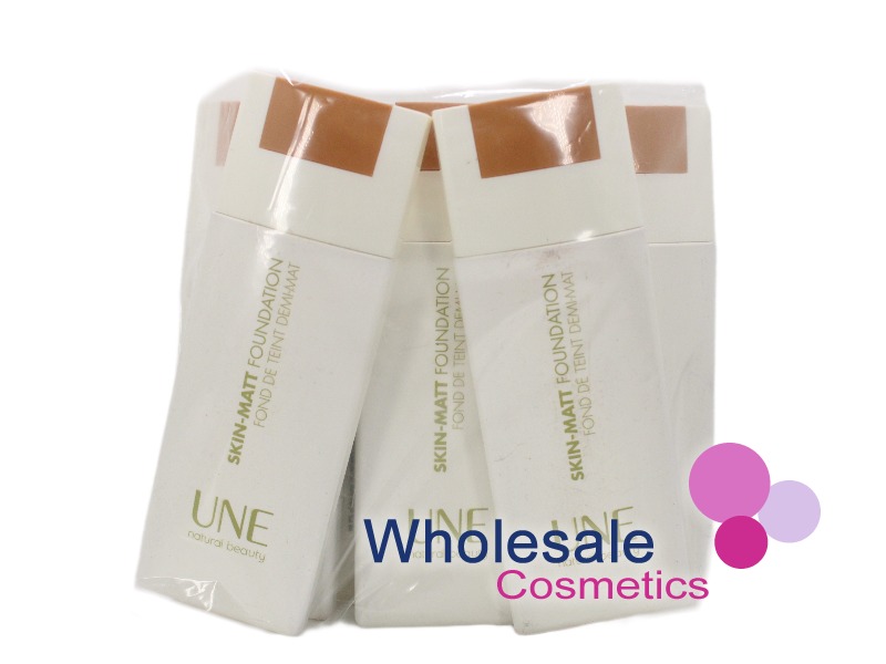8 x Bourjois UNE Natural Beauty Skin Matt Foundation - M13